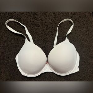 PINK victorias secret wear everywhere push up bra size 36B